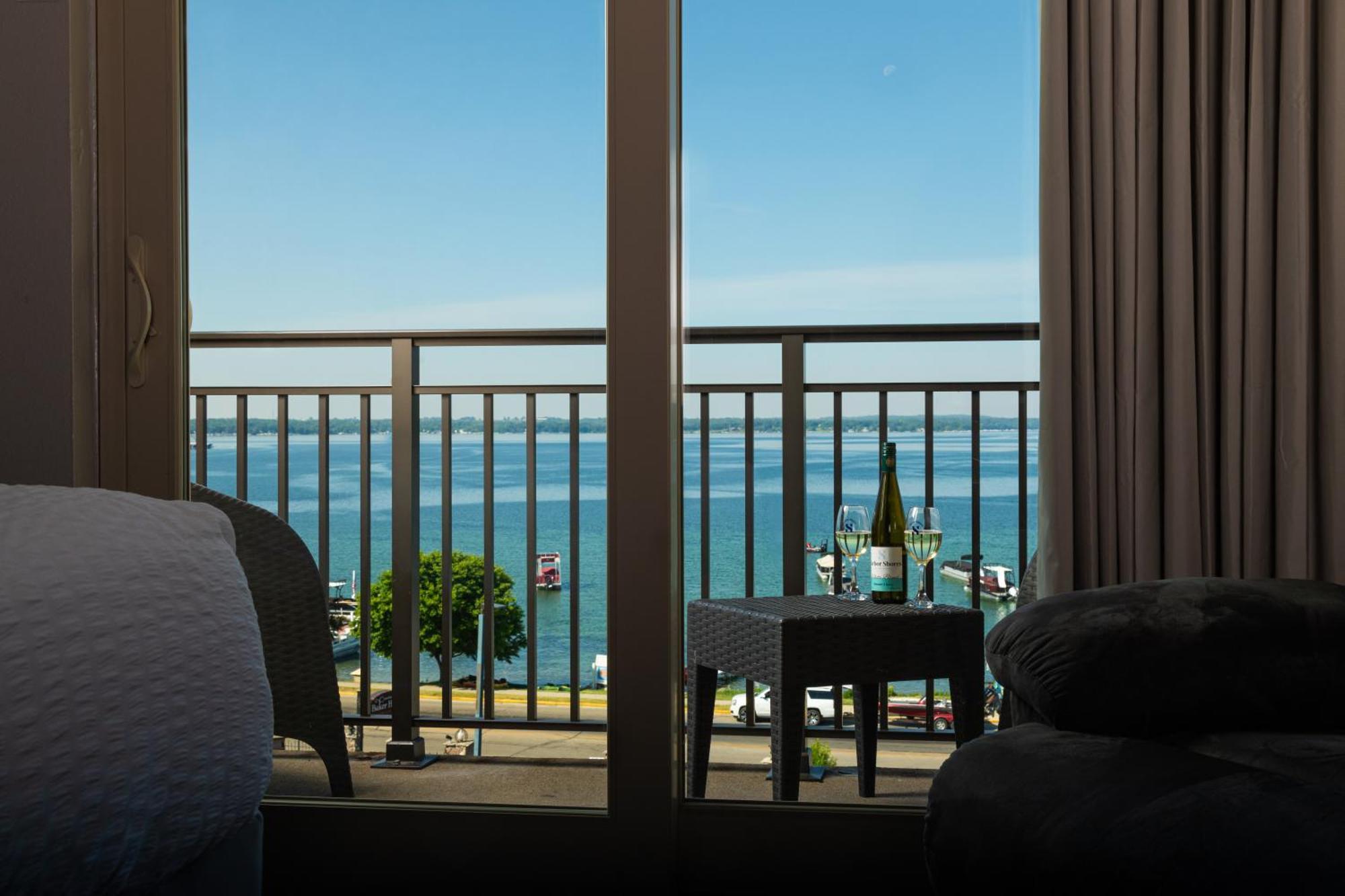 Harbor Shores On לייק ג'נבה חדר תמונה